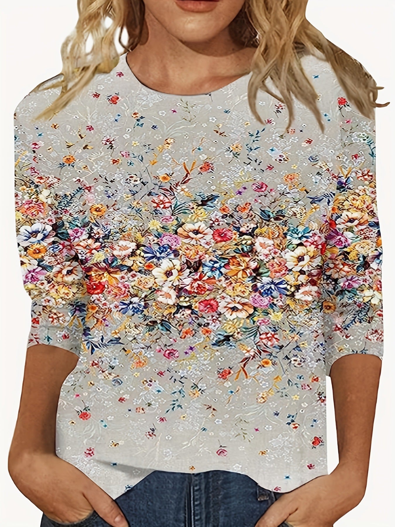 Europæisk og amerikansk blomsterprintet langærmet T-shirt med rund hals