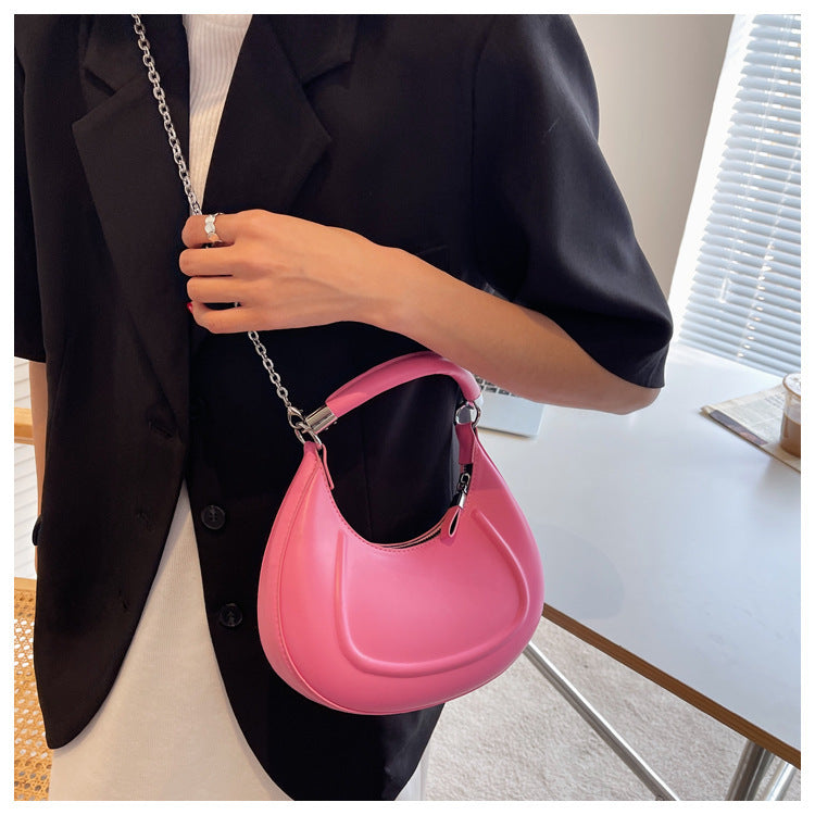 Fashion Chain Slung Saddle Bag Personality