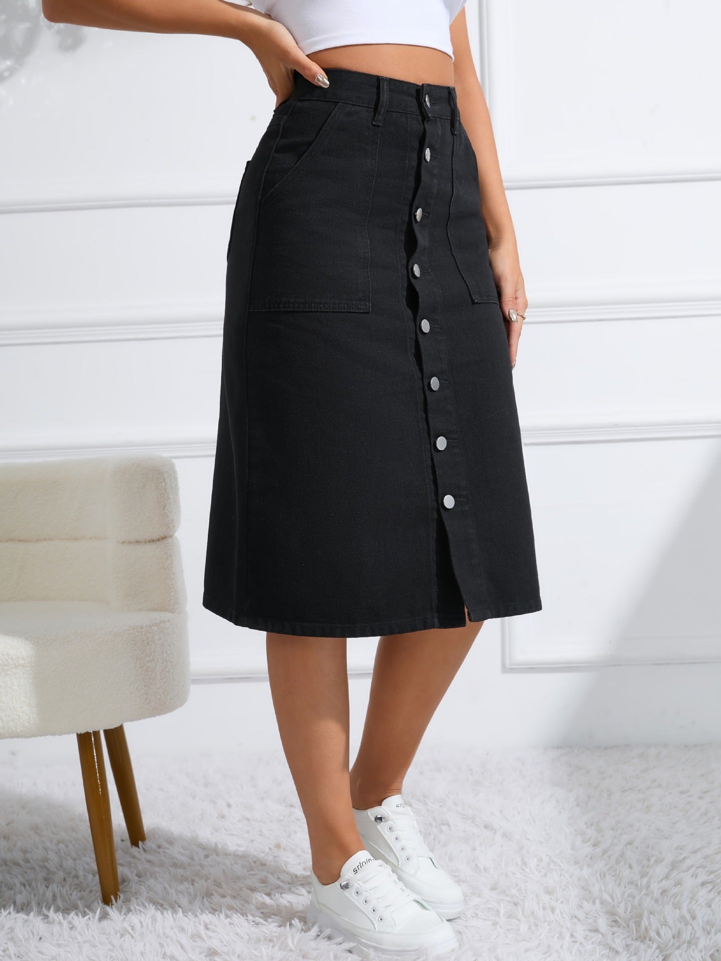 Highly Stretchy, Mid-length Denim Skirt Perfectly Flatters Your