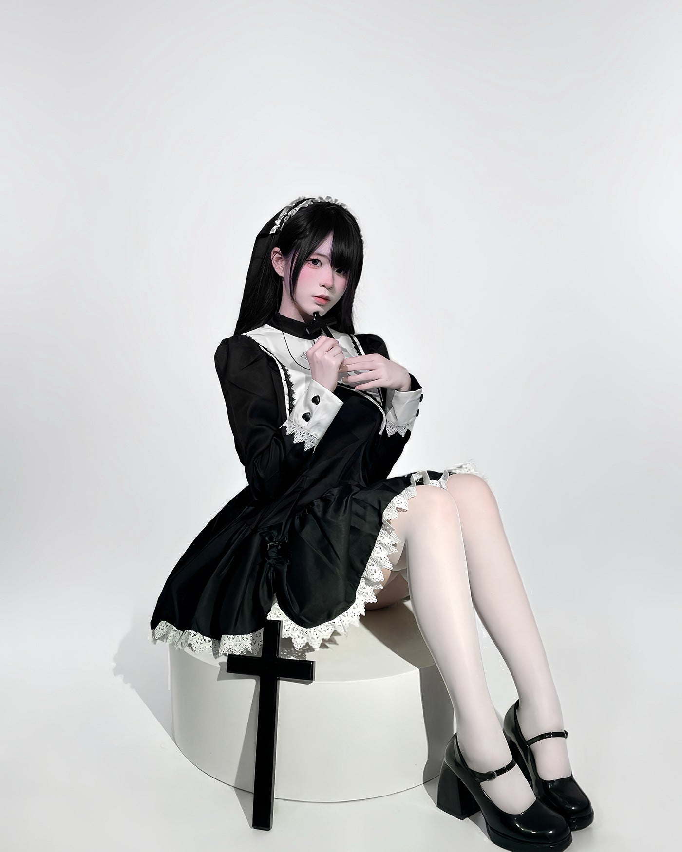 Dark-style Embroidered Halloween Nun Costume For Cosplay Performances