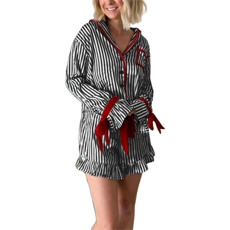 Loose Fitting Loungewear Set With Long Sleeves And Shorts
