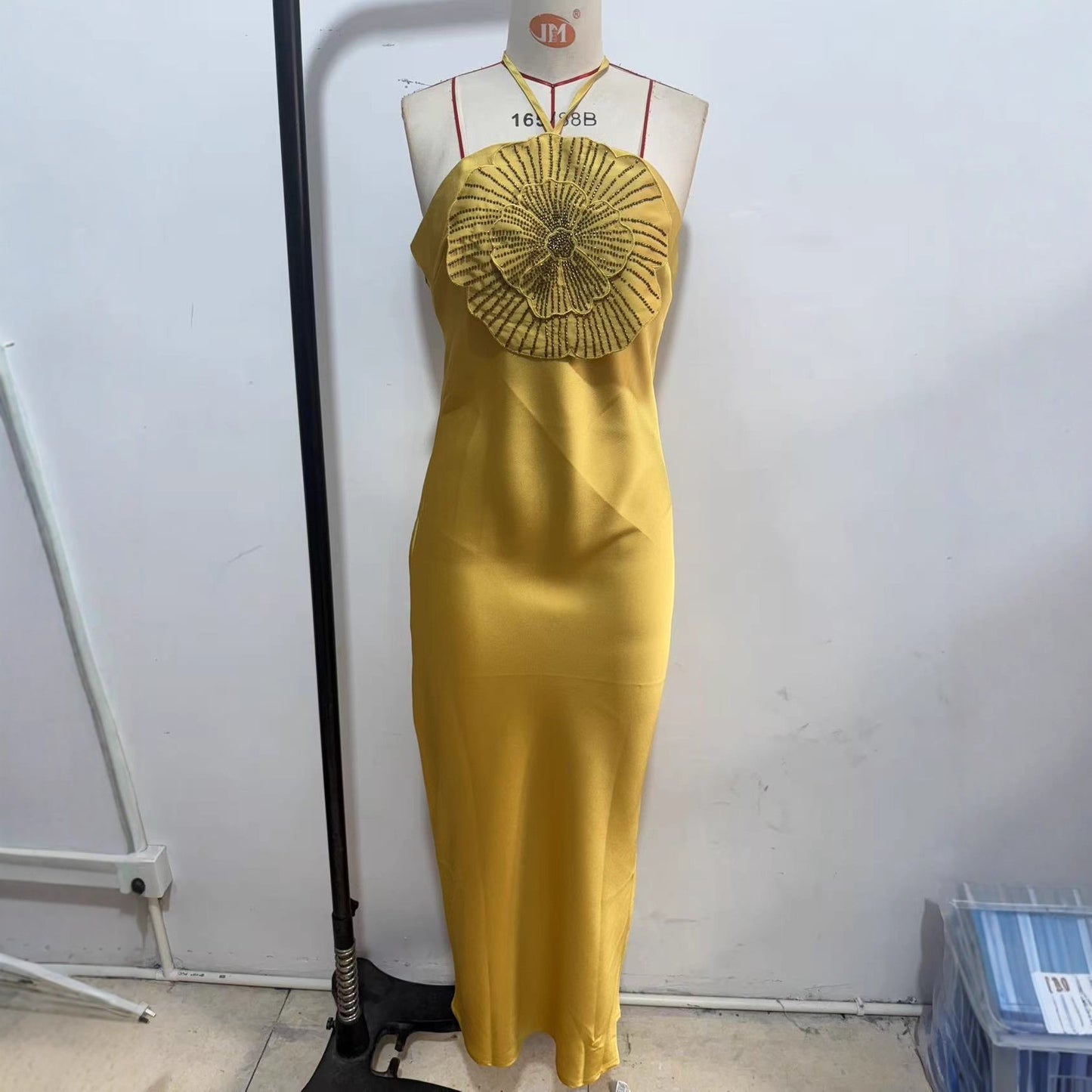 Design-focused Rhinestone-embellished Floral-decorated Halter Dress