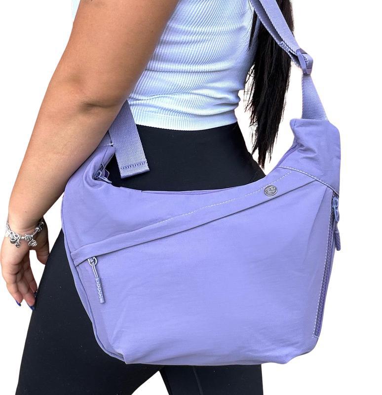 Shoulder Strap And Modern Design
