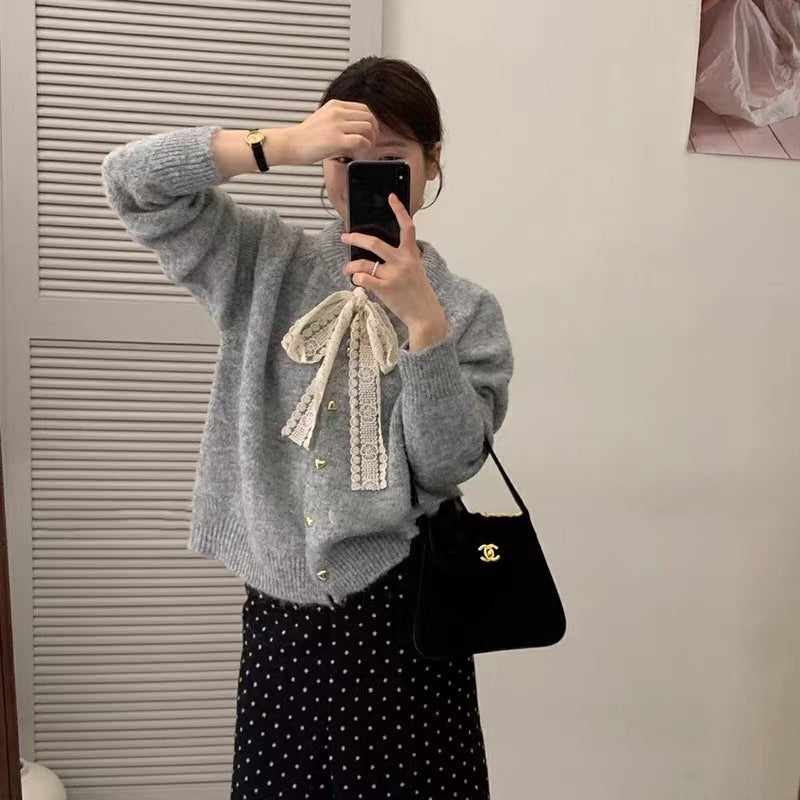 New Lace Lace-up Round Neck Heart Buckle Long Sleeve Plush Knitted Cardigan