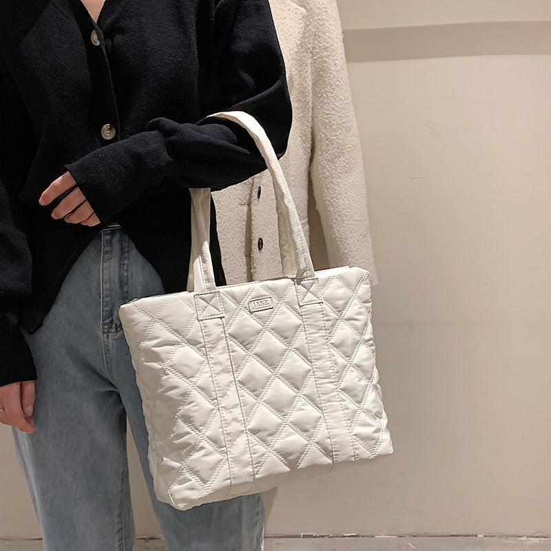 Solid Color Oxford Cloth Shoulder Bag With Diamond Pattern Personalized Stitching