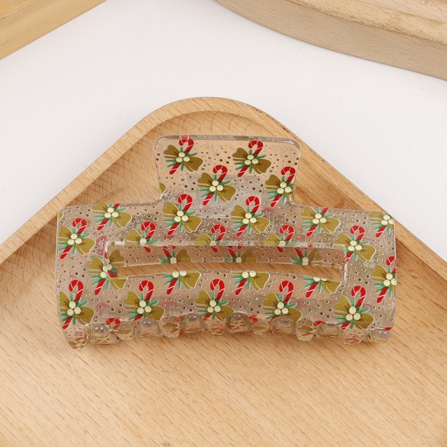 Gingerbread Man Patterned Shark Clip With A Festive Christmas Vibe