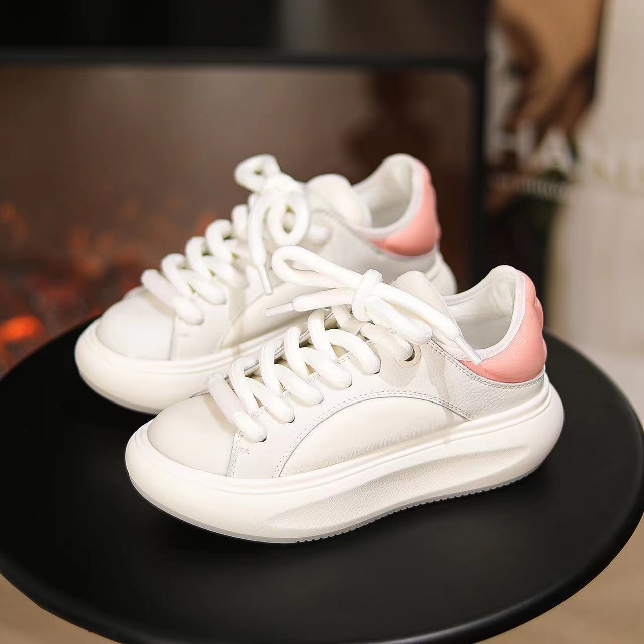 Low-top Running Casual Shoes Are Comfortable And Breathable
