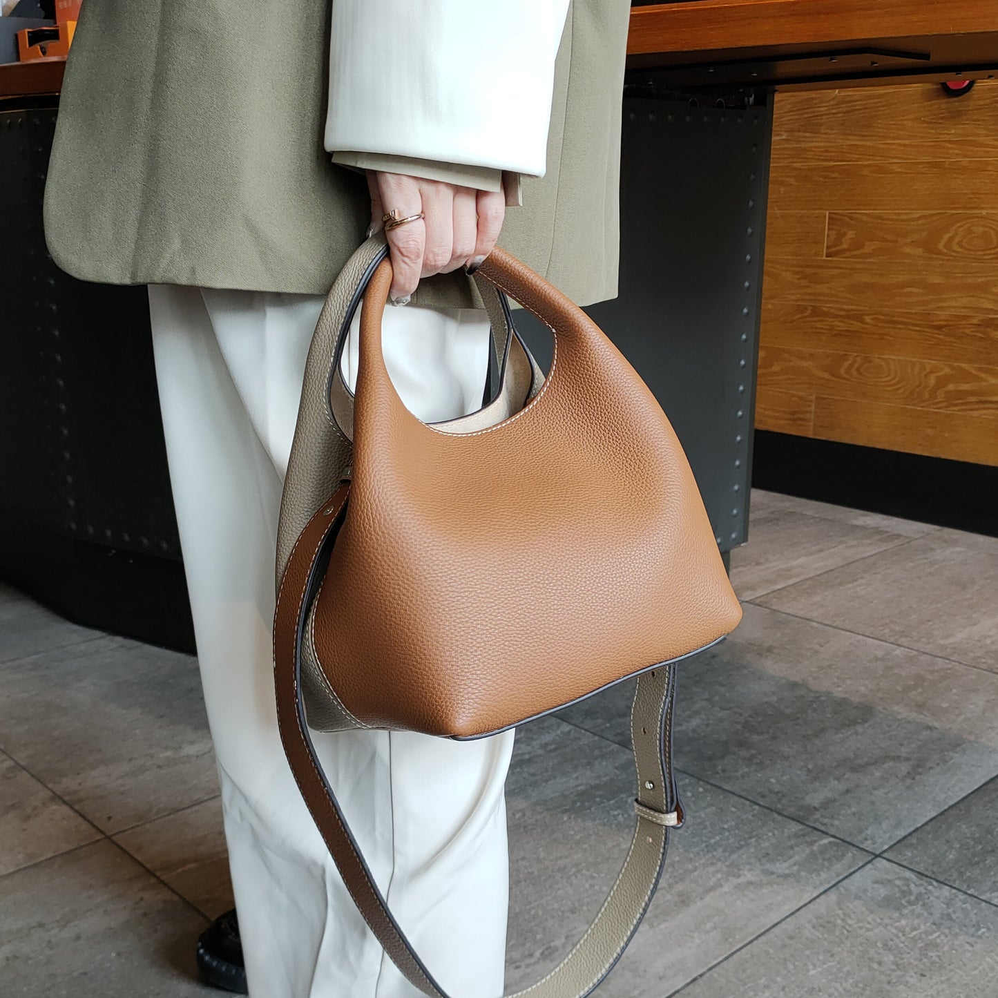 New Top Layer Cowhide Vegetable Basket Portable Messenger Bag