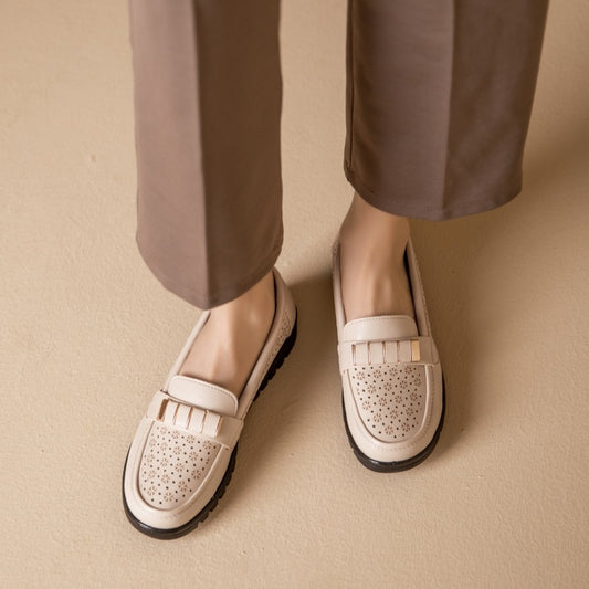 Women's Summer Hole Ventilation Soft-soled Leather Shoes