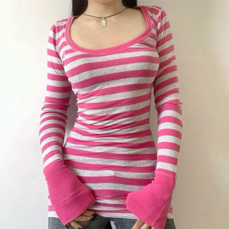 Stribet langærmet T-shirt med firkantet hals til kvinder, slim-fit top