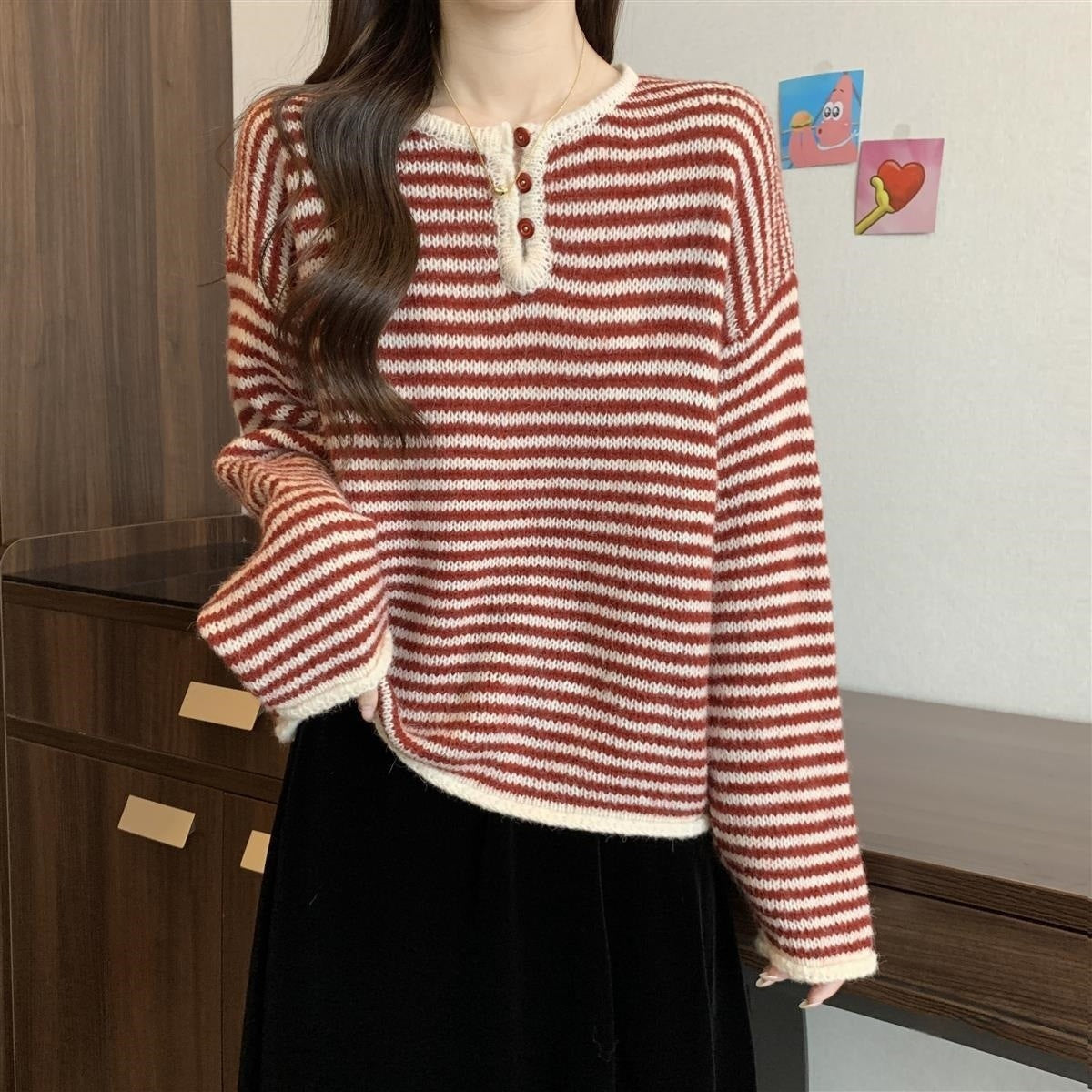 Ladies' Loose Round-neck Long-sleeve Knitted Sweater