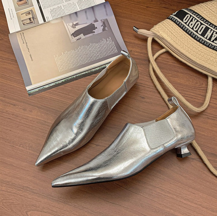 Women's Retro Elegant Low Heel Pointed Toe Deep Mouth Shoes