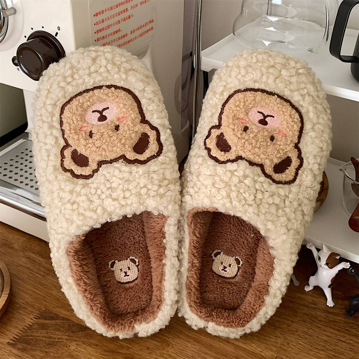 Half-pack with cotton slippers