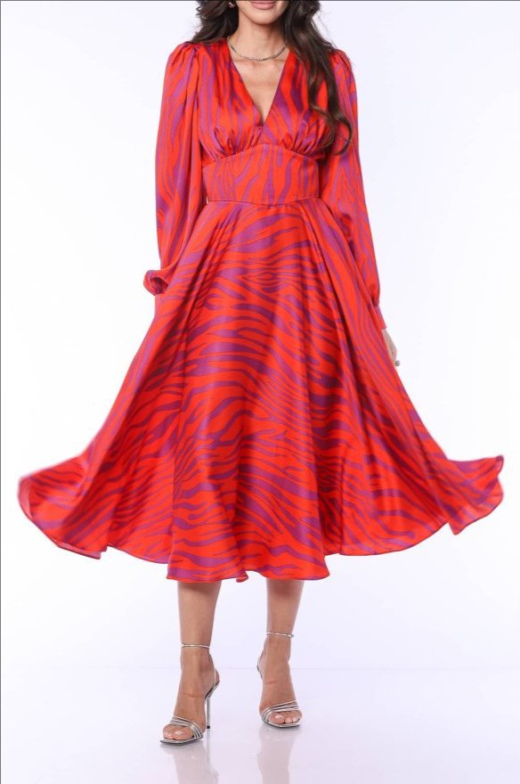 V-neck Long-sleeved Belted Loose-fitting Dress