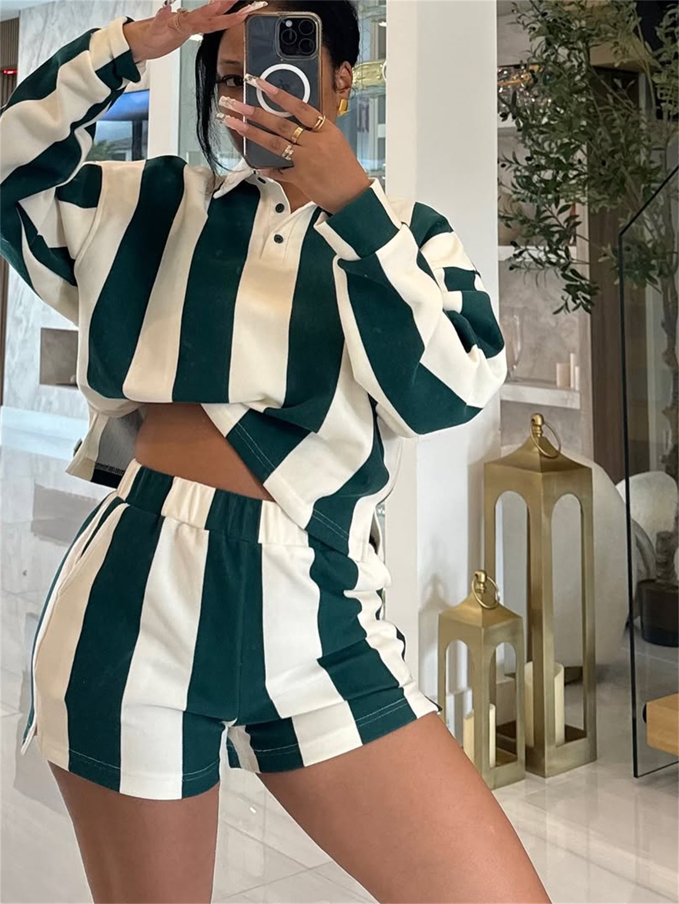 Womens Stylish Zebra-Striped Printed Long-Sleeve Top And Shorts Set