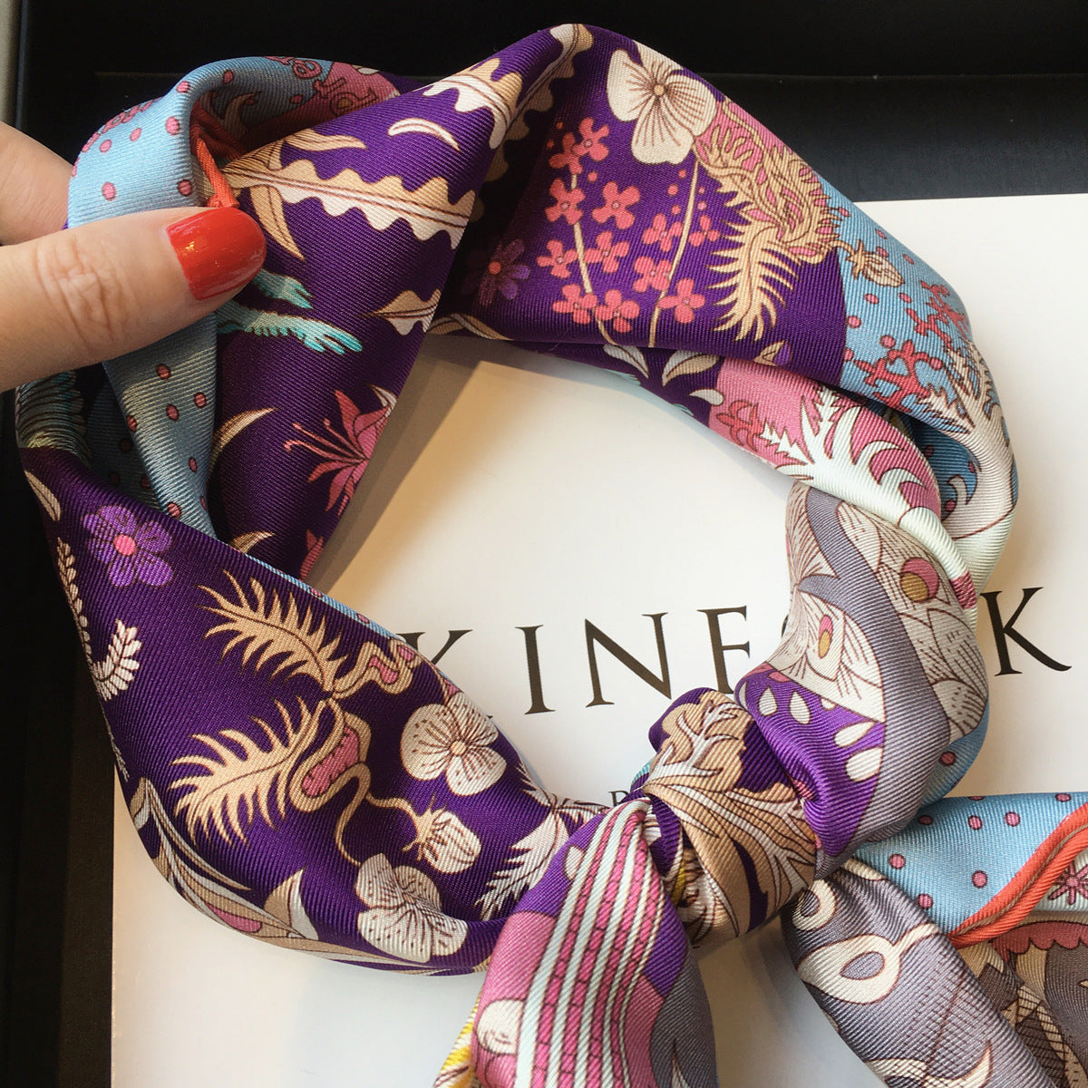 Retro Easy Matching Spring And Summer High-grade Printed Women's Professional Scarf