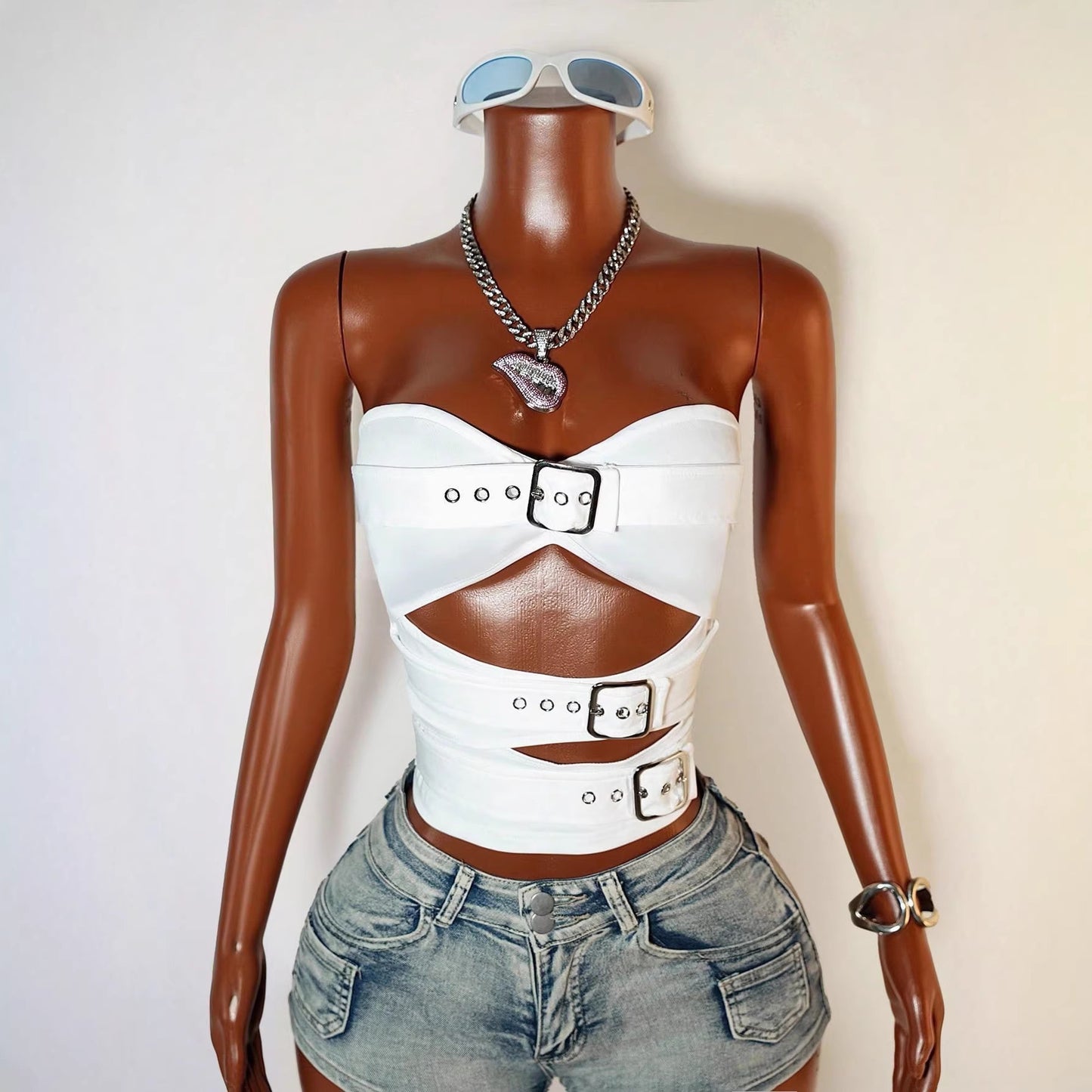Off-the-shoulder Strapless Hollow-out Fashionable Cropped Tank Top