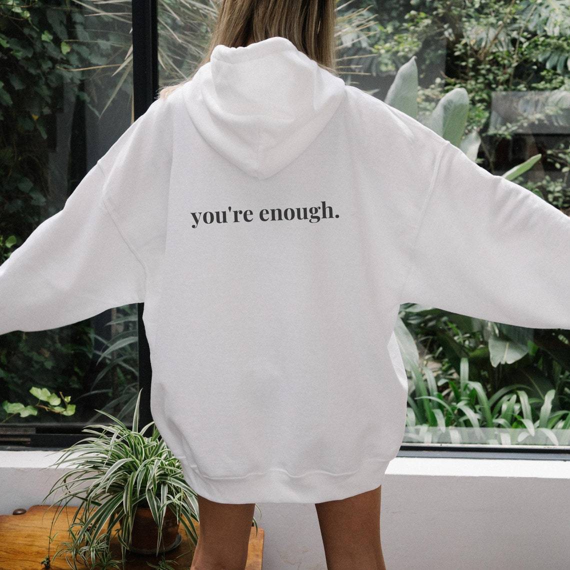 You're Enough Printet Casual Hættetrøje med Lomme på Ryggen