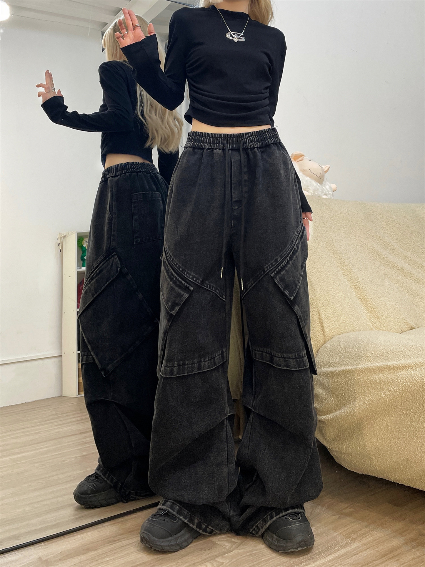 New Womens American Style Retro Workwear Jeans With A Thick Wide Leg Design