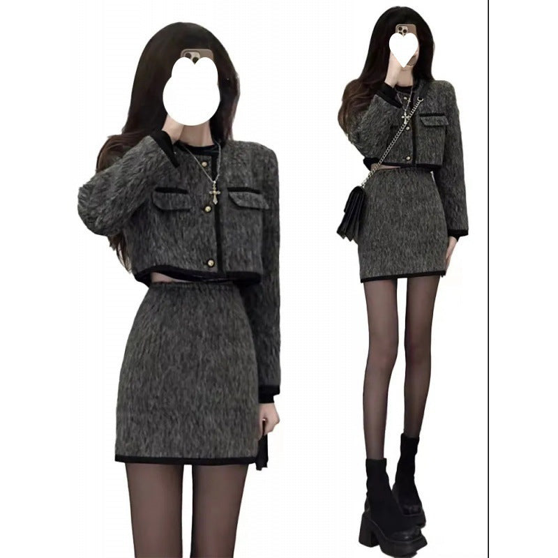 Chanel-inspired Cropped Jacket And Skirt Set For A Pure Yet Seductive Look