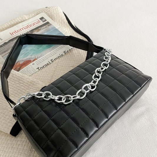 Ladies Fashion One-shoulder Messenger Bag Chain Portable