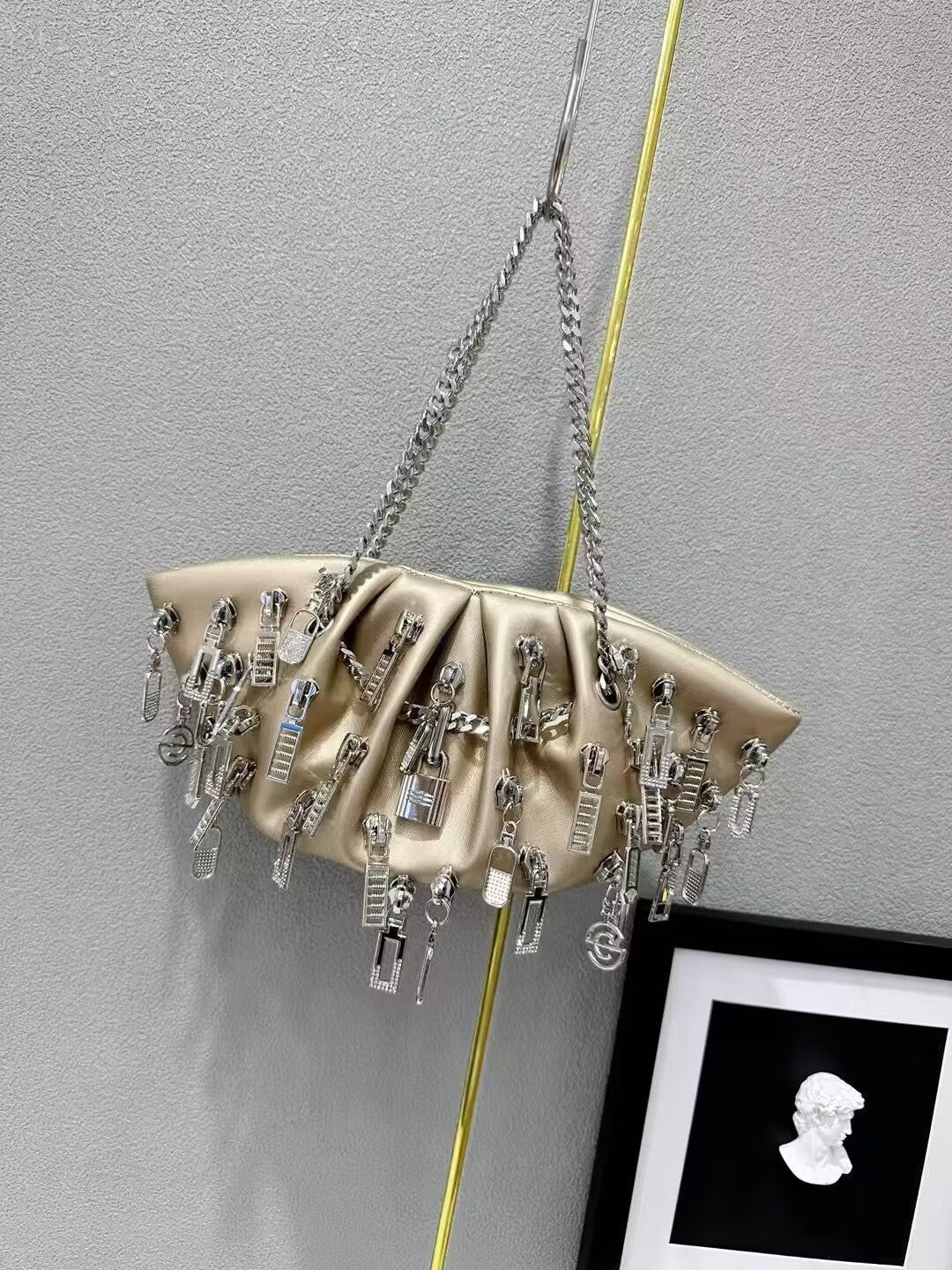 Niche Chain Cloud Shoulder Crossbody Metal Handbag