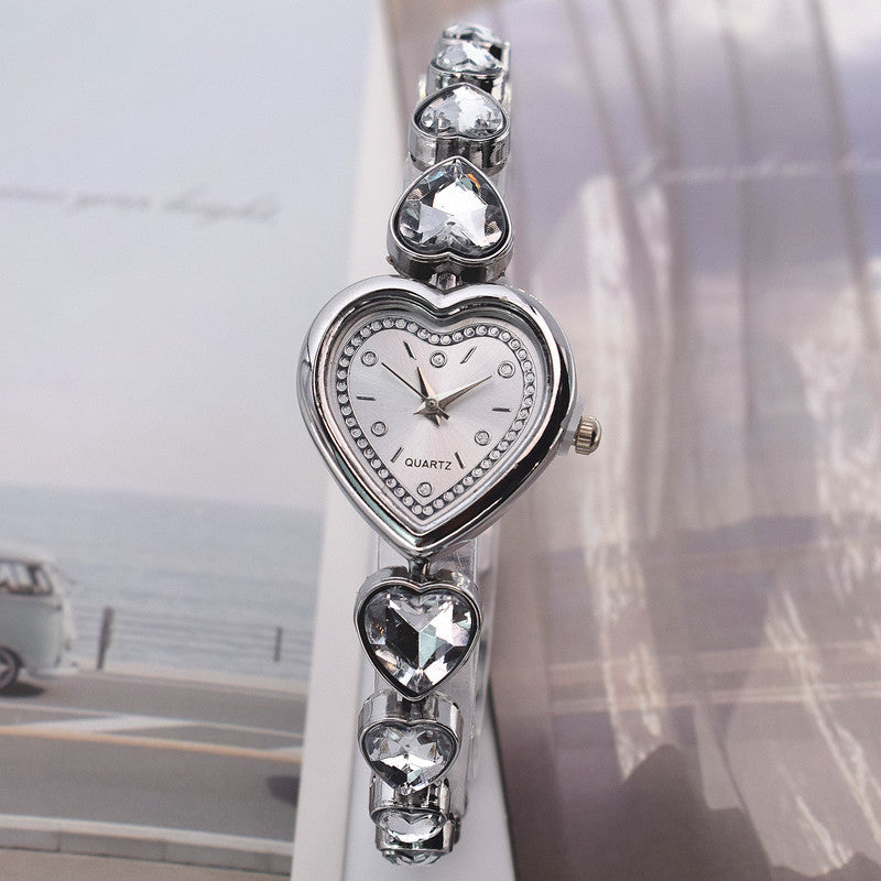 Women's Heart-shaped Diamond Watch Minority Fashion Love Women's Quartz Watch
