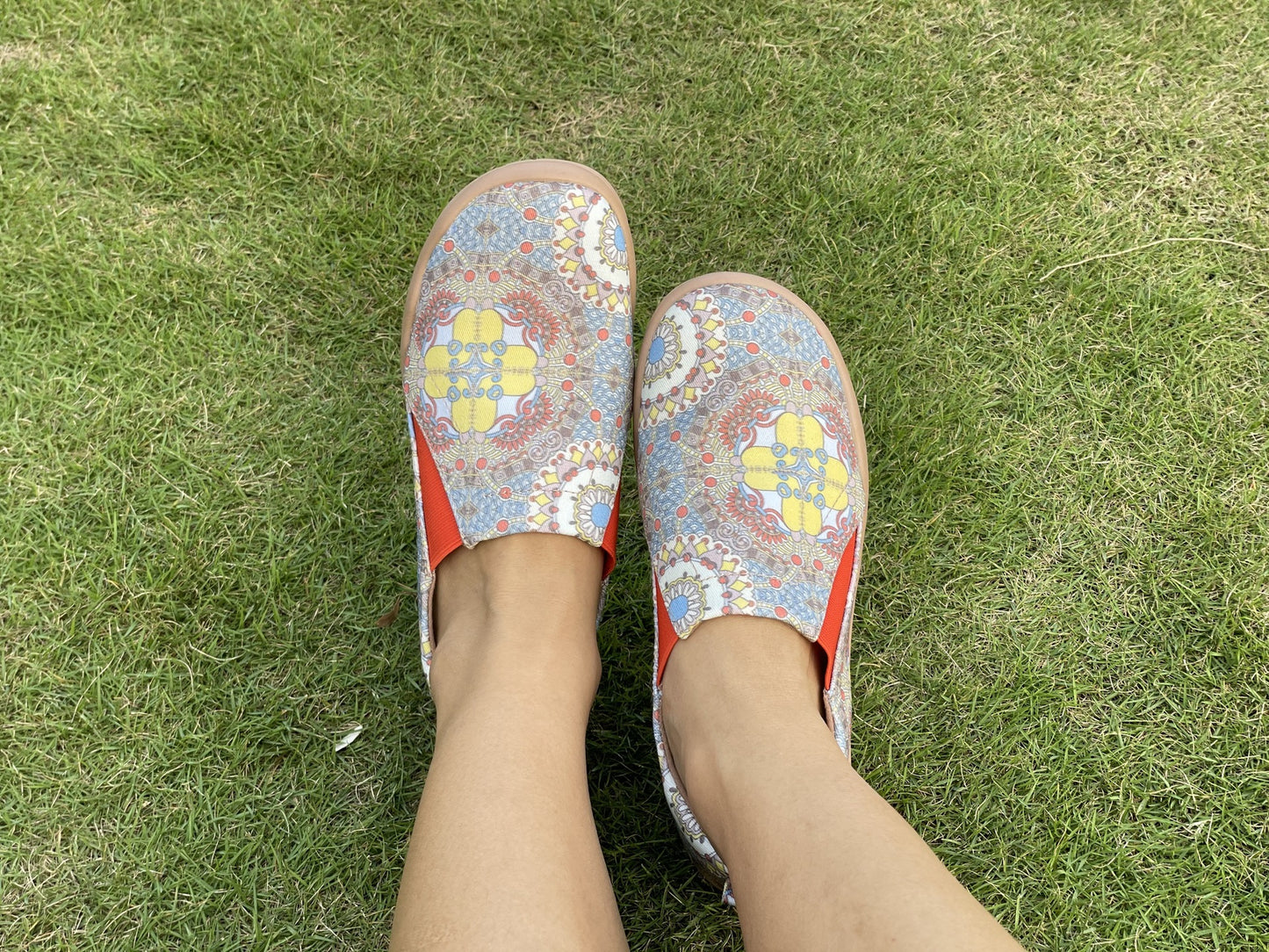 Autumn Holiday Day Travel Slip-on Comfortable Cloth Shoes