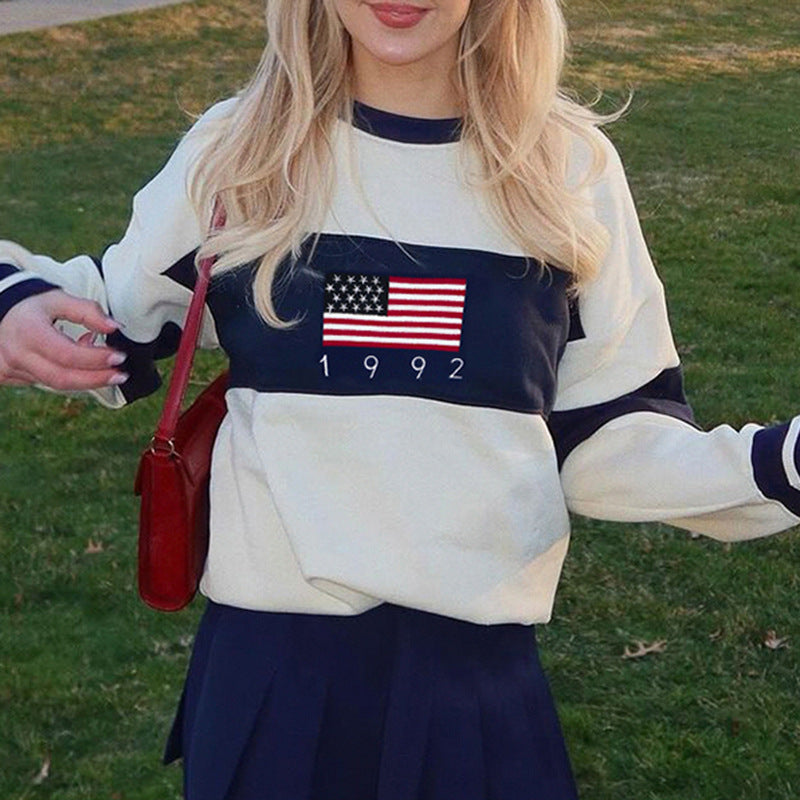 Rundhalset uldtop med lange ærmer i amerikansk preppy stil