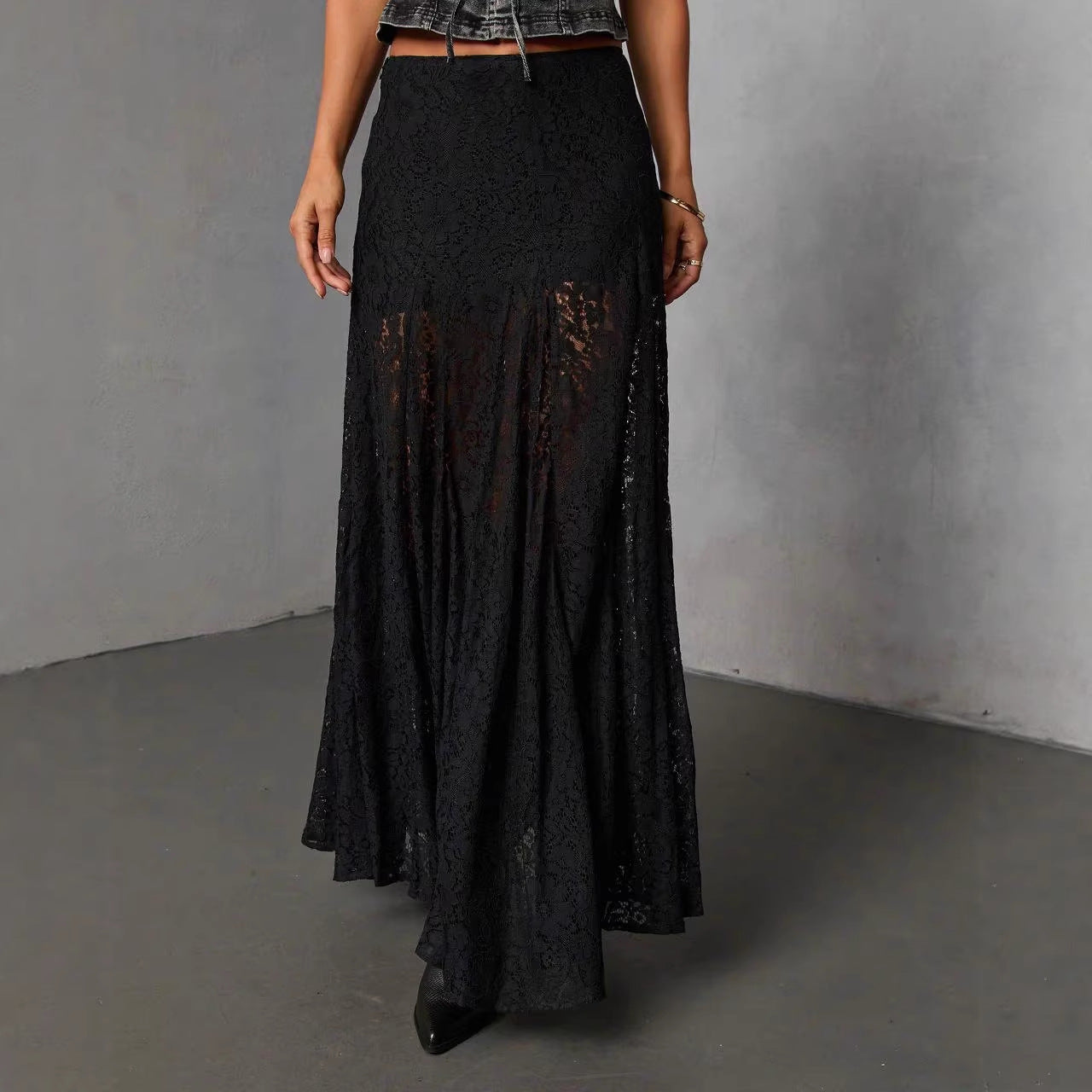 European And American Retro Versatile Black Polyester Lace Sheer Skirt