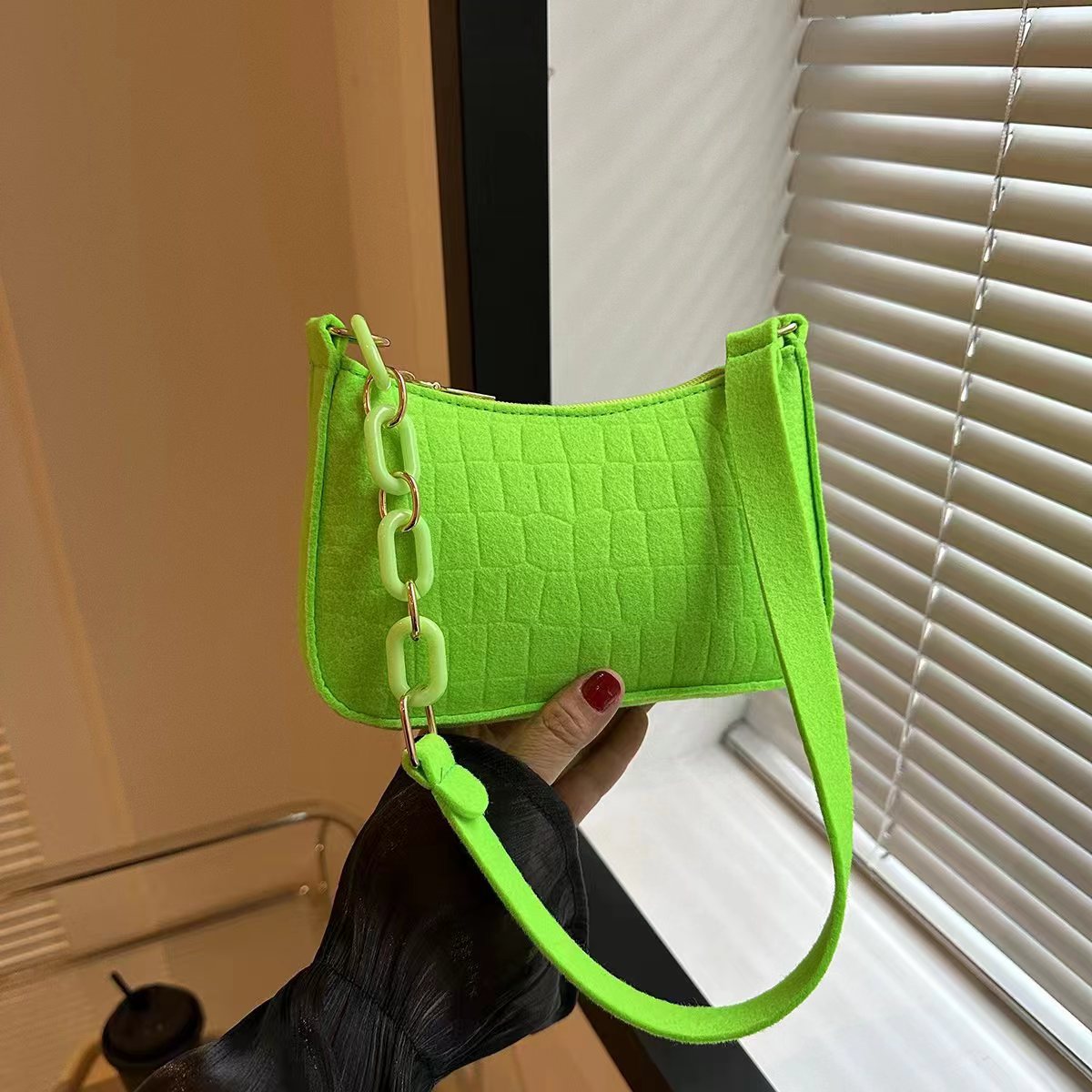 Spring New Fashion Simple Graceful Underarm Handbag High Sense Niche