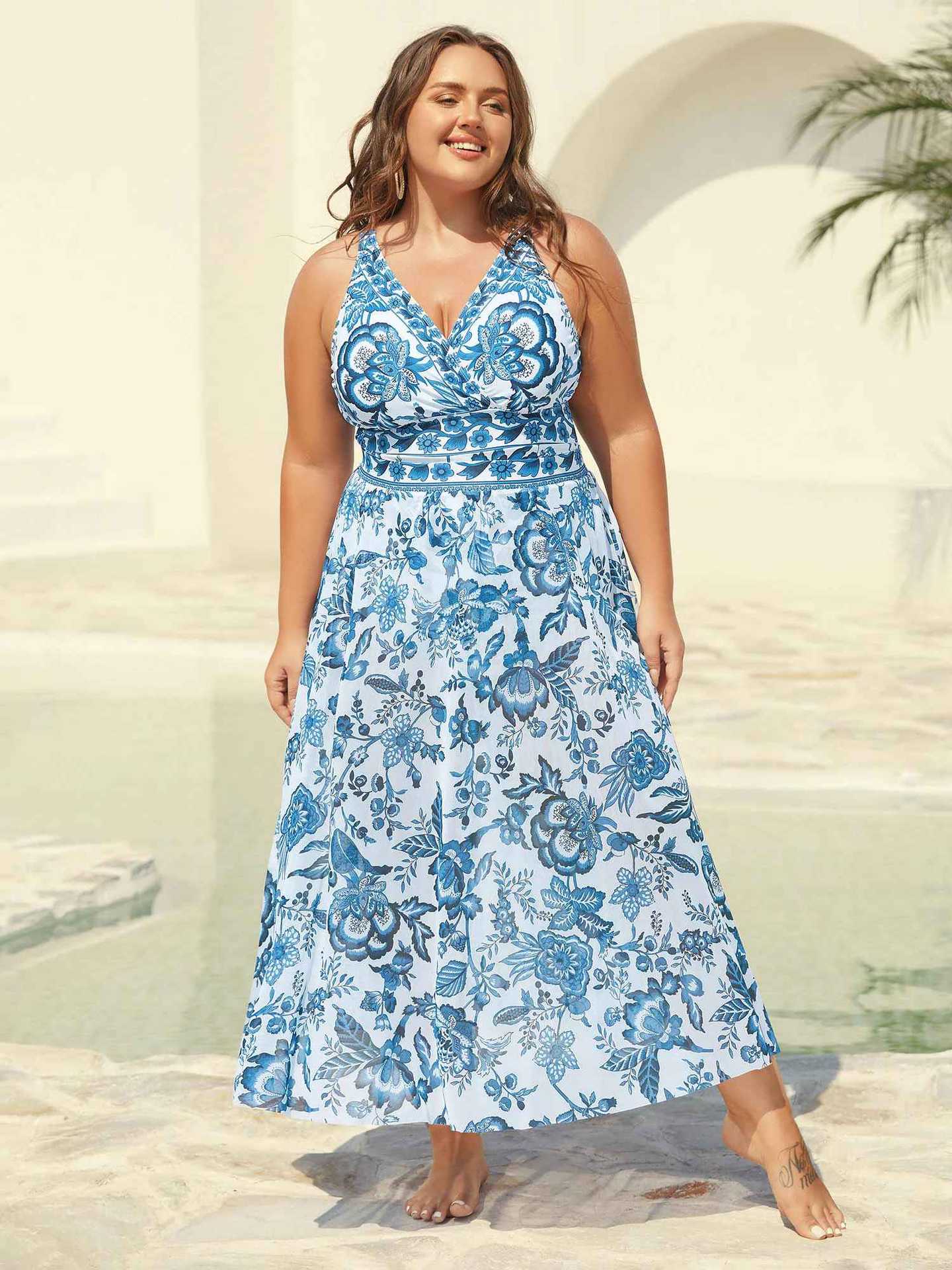 New Style Fashionable Unique Printed Plus-Size Halter Bikini Set Beachwear