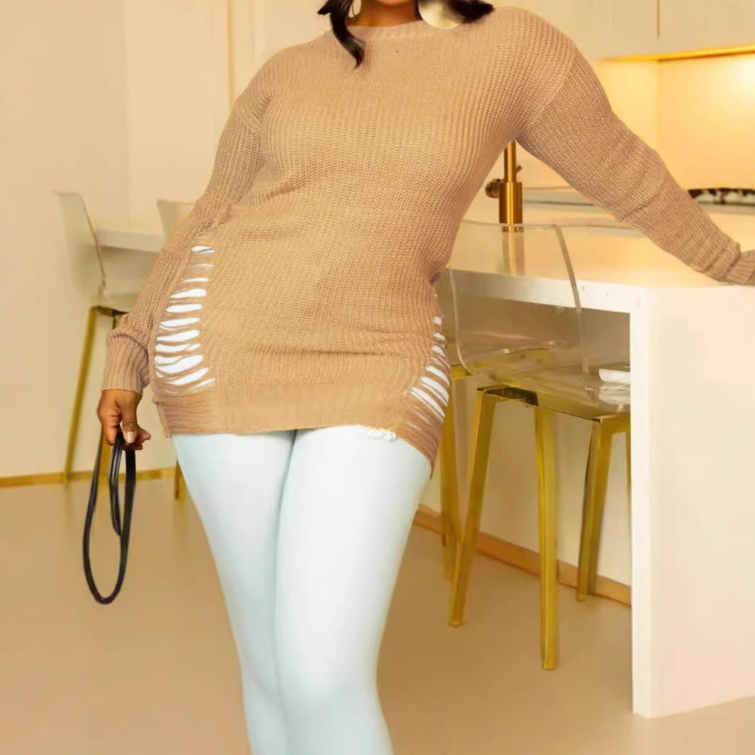 Moderigtig sexet lang pullover-sweater med udskæringer og slim pasform