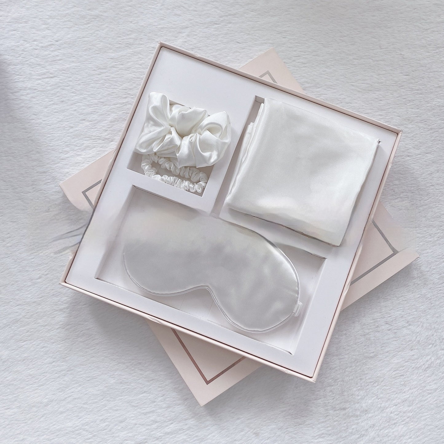 Hand Gift Box Eye Mask Set Four Piece Set