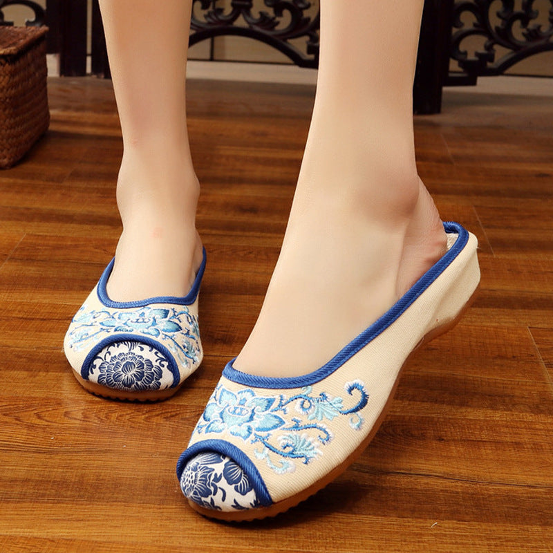 Ethnic Style Embroidered Slippers With Beef Tendon Sole