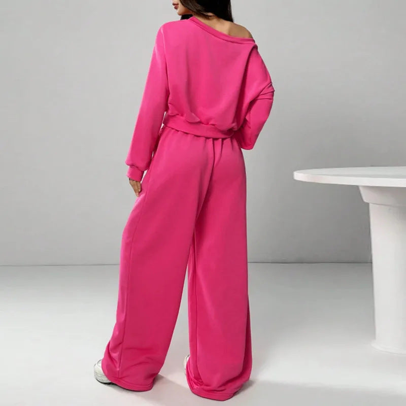 Figursyet off-shoulder croptop med afslappede bukser sæt