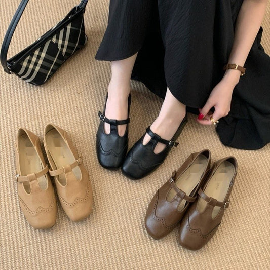 Vintage Flat-heeled Slingback Shoes With A T-strap Buckle