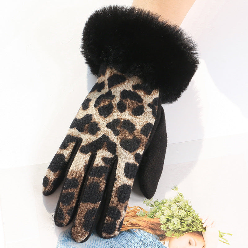 Women's Touch Screen Gloves Are Stylish And Warm