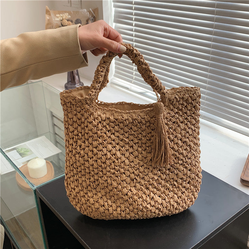 Simple And Large Capacity Single Shoulder Woven Bag