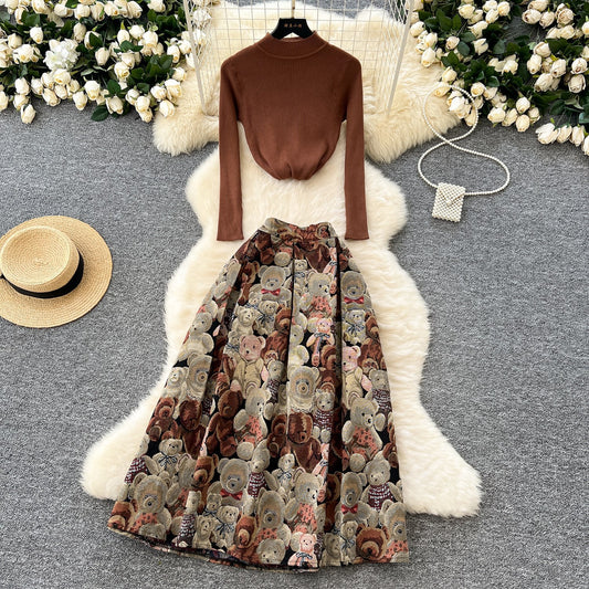 Inner Layer Base Knit Sweater With A Little Bear Jacquard Design High Waist And A Flared Hem