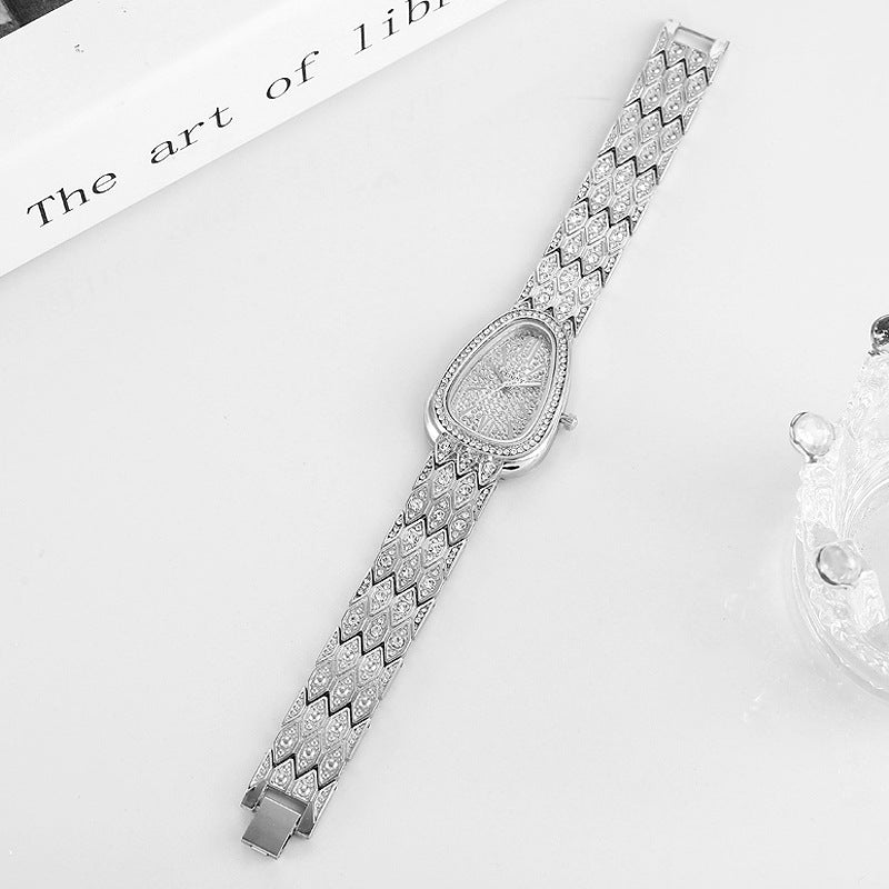 Watch With A Steel Chain Is Studded With Flashing Diamonds
