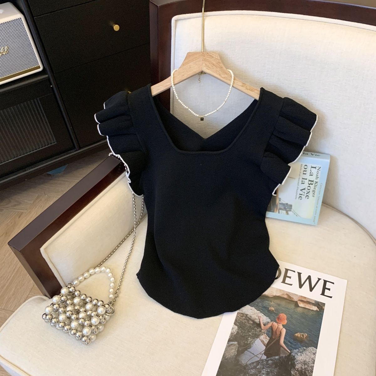 Ruffled Short Sleeves Top Slimming