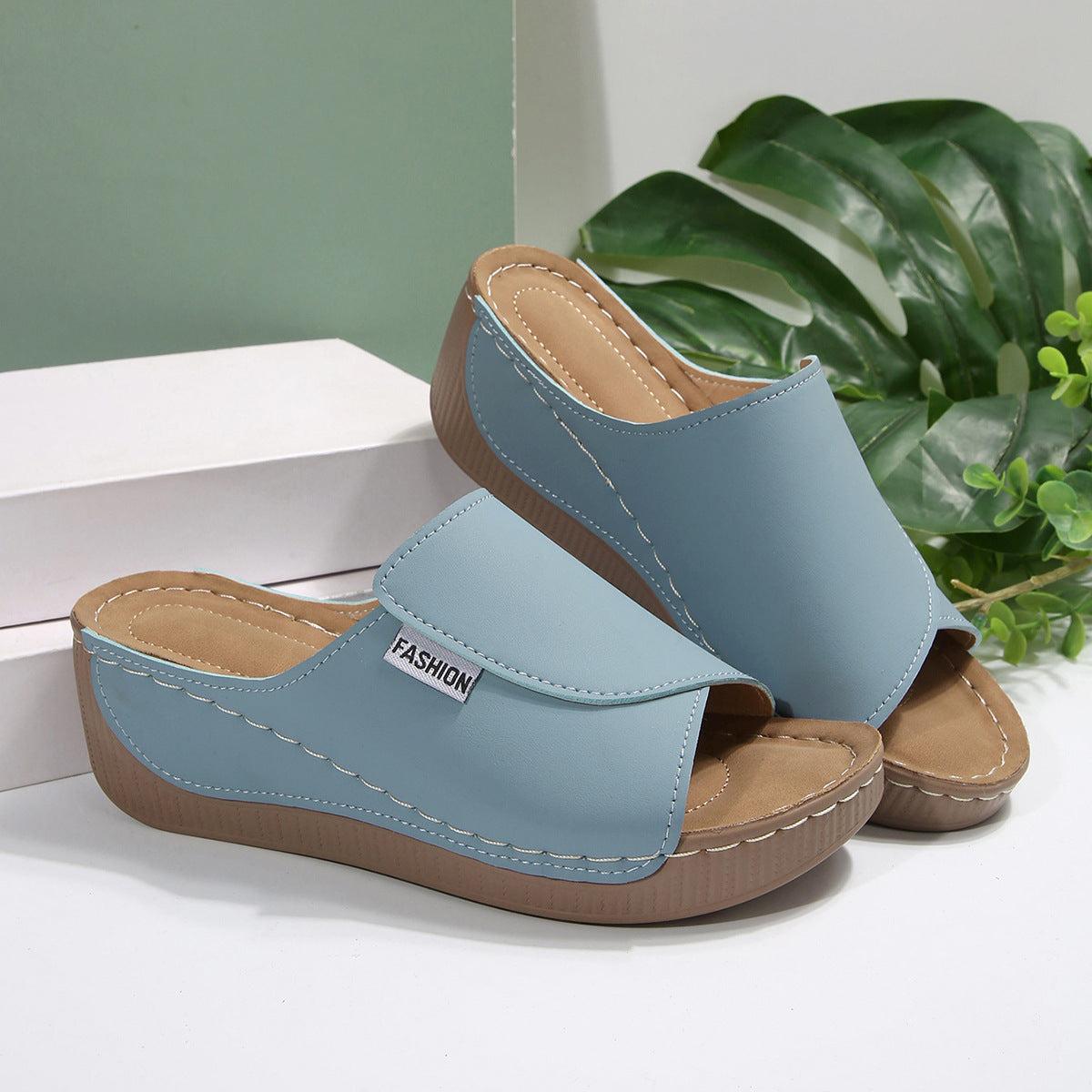 Simple Stylish Peep Toe Wedge Slippers