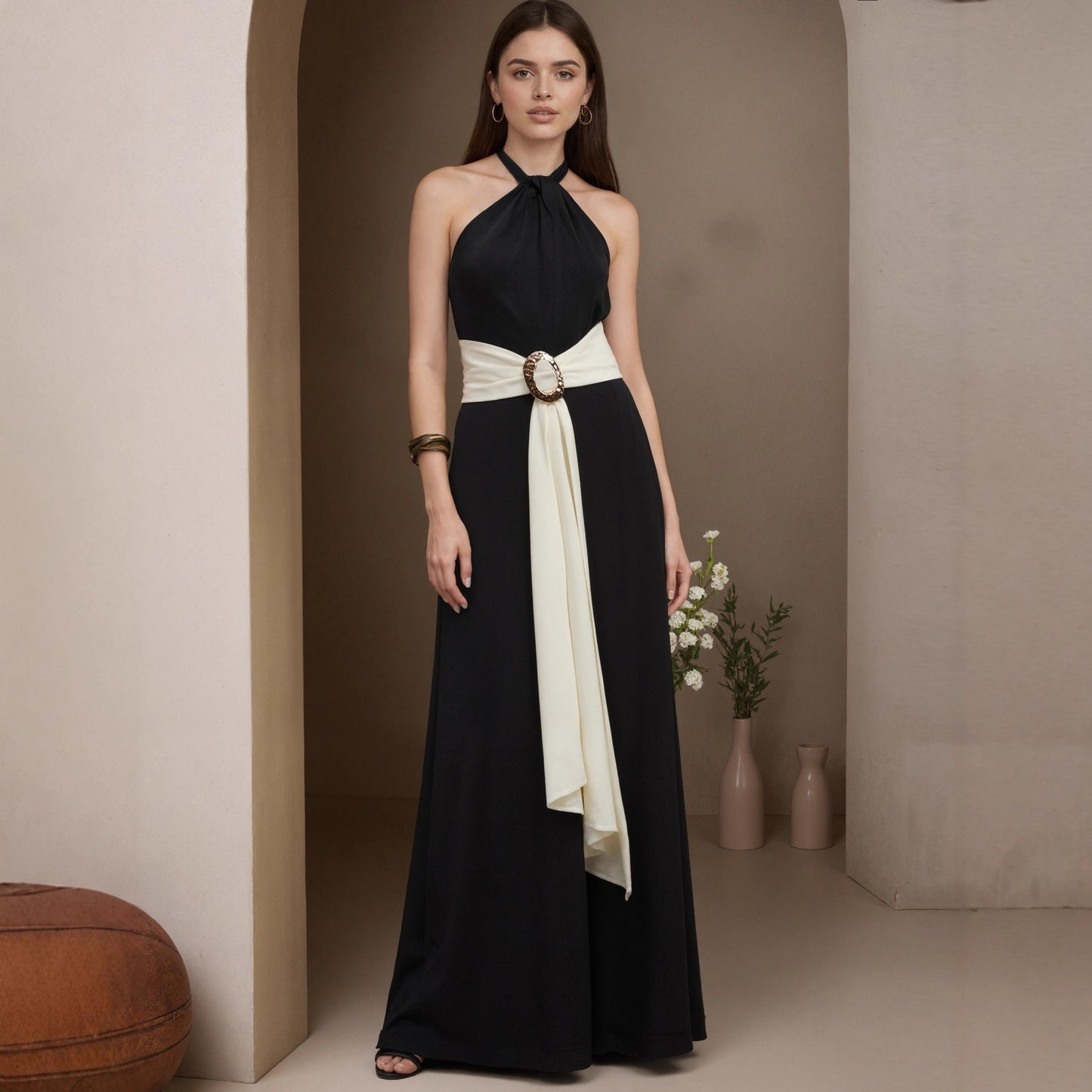 Dame jumpsuit med farveblokke og fransk halterneck