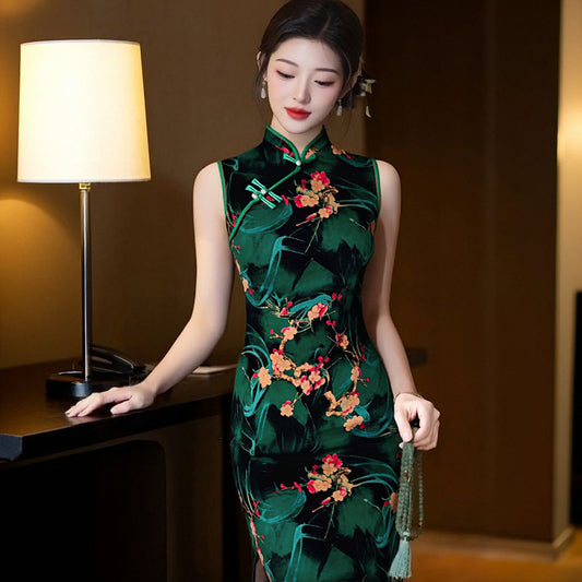Fashionable Minimalist And Slim Fit Womens Dress