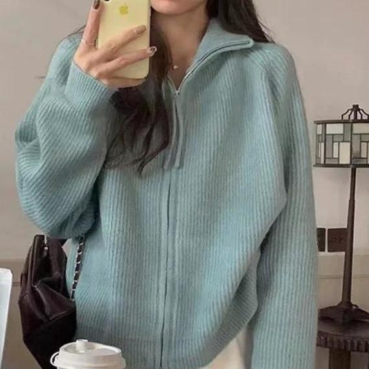 Relaxed, Laid-back High-neck Sweater That Goes With Everything