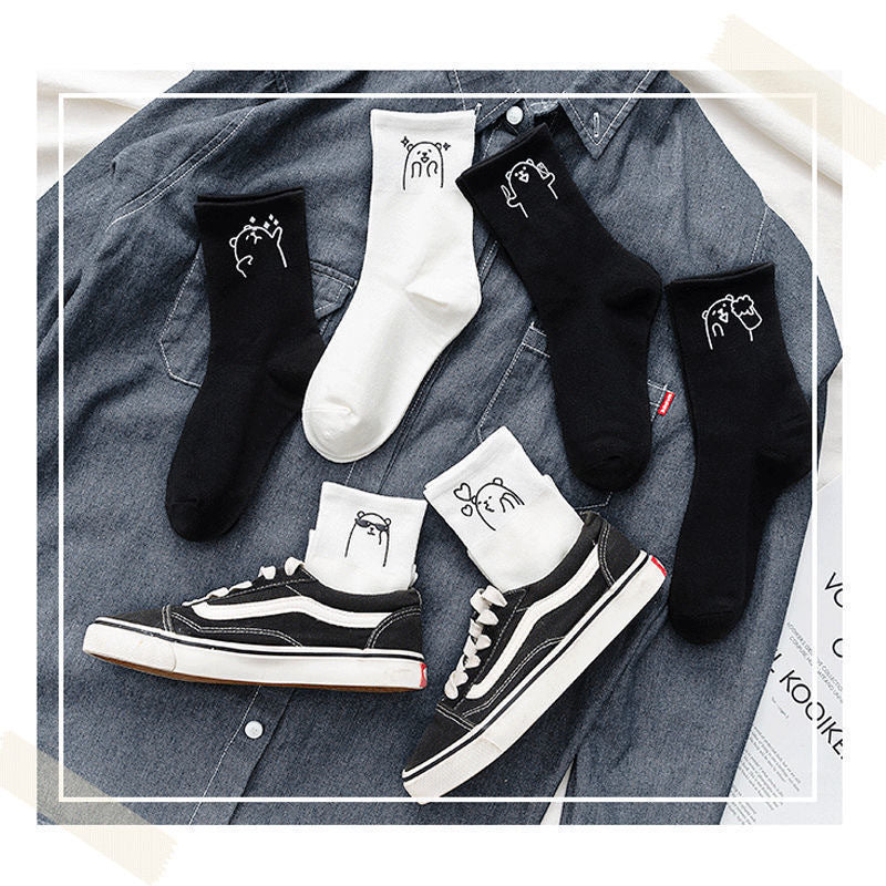 Trendy Simple Japanese Cute Cartoon Bear Solid Color Cotton Socks