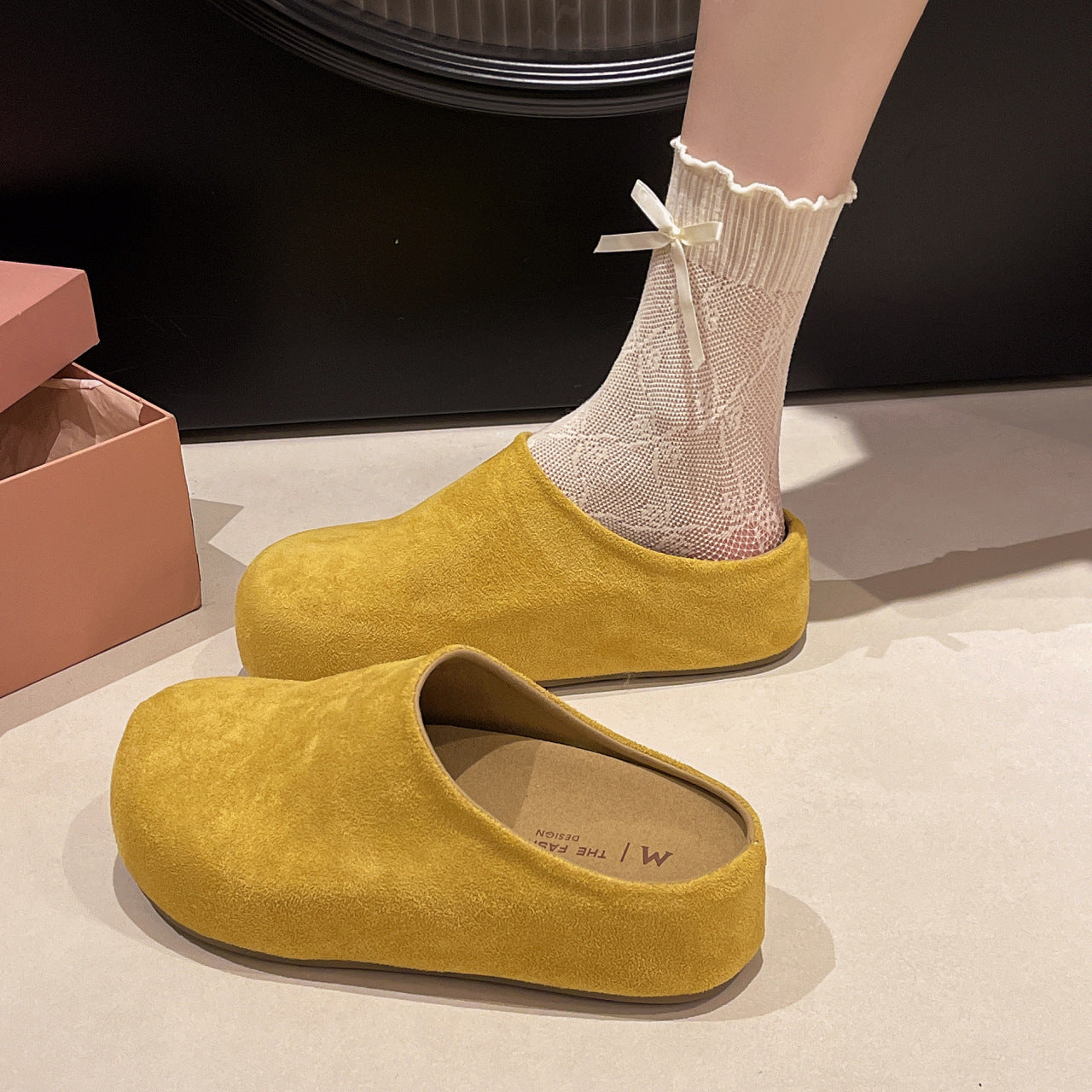 Women's Fashionable All-match Closed-toe Slippers