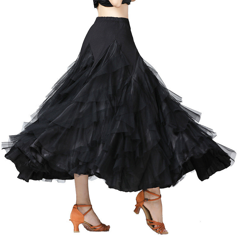 Female Casual Contrasting Color Large Swing Skirt