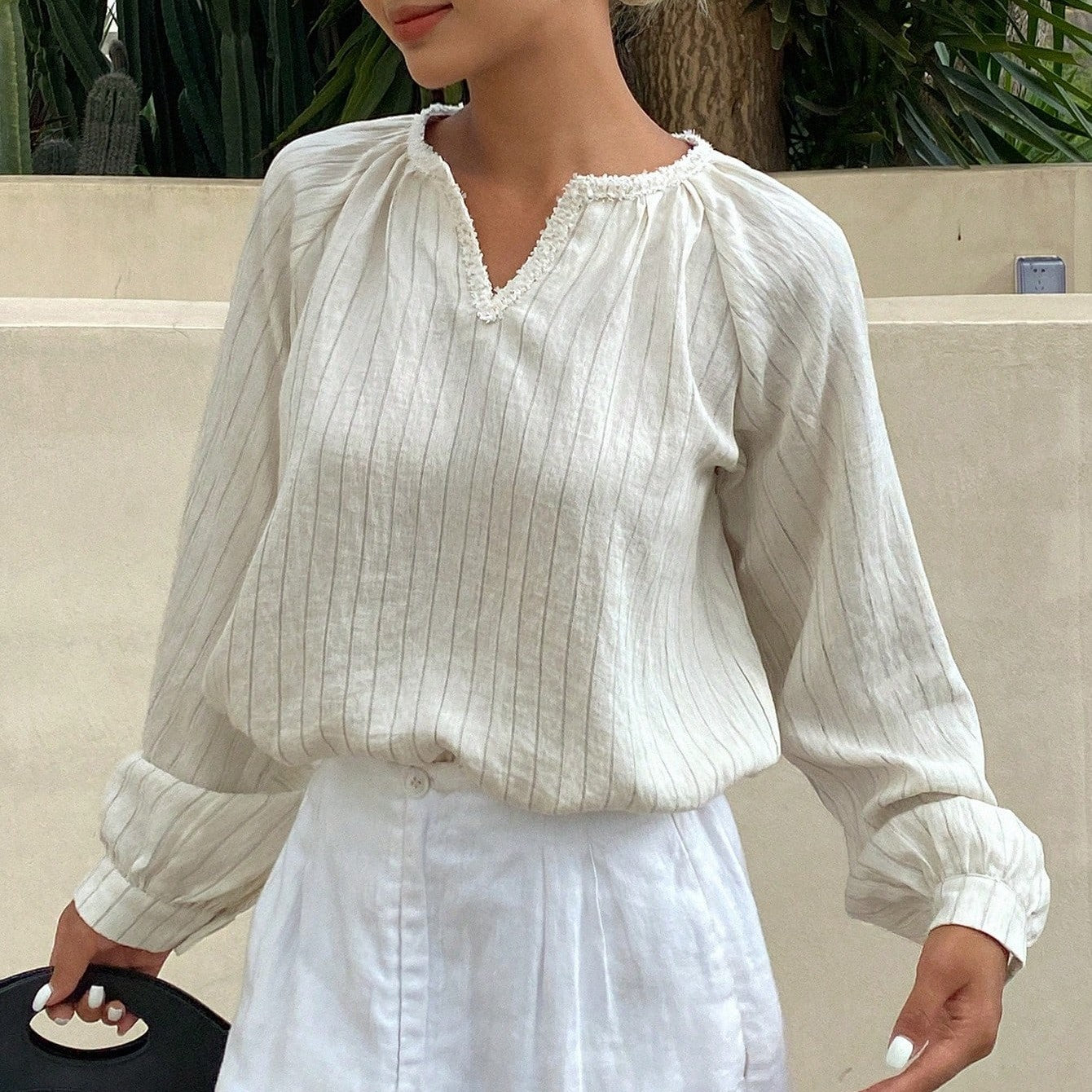 Kong Collar Lantern Sleeve Loose Top
